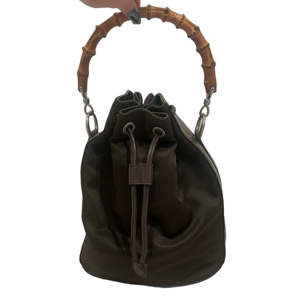 Gucci Authentic Vintage Bamboo Handle Bucket Bag - Picture 5 of 16